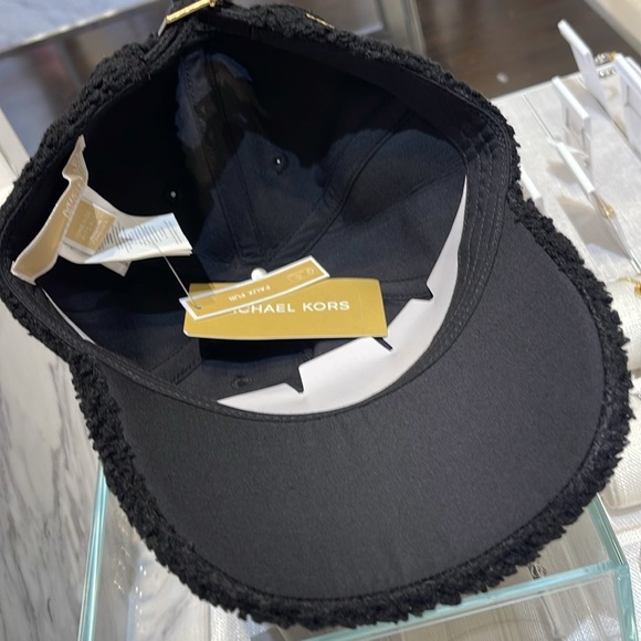 Michael Kors MK Logo Hat Sherpa Adjustable Cap OS 
Black NWT - Picture 6 of 16